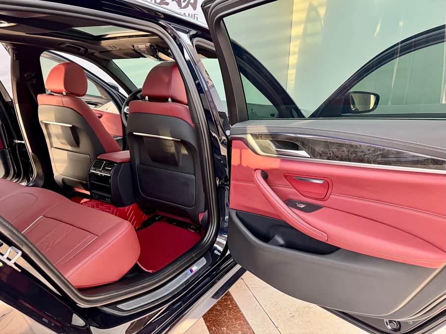 BMW 5 Series 2022 car image #11