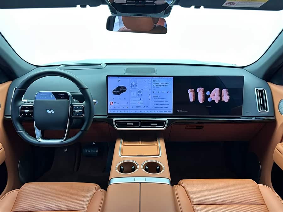 Li L7 2025 immagine di auto #11