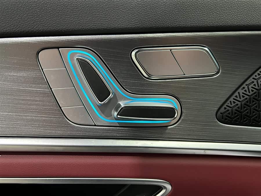 Jetour X70 PLUS 2025 #11 Jetour X70 PLUS 2025 car image #11