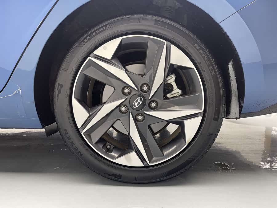 Hyundai Elantra 2021 immagine di auto #11