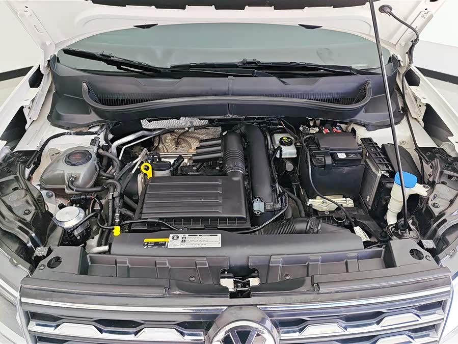 Volkswagen T-Cross 2019 car image #11