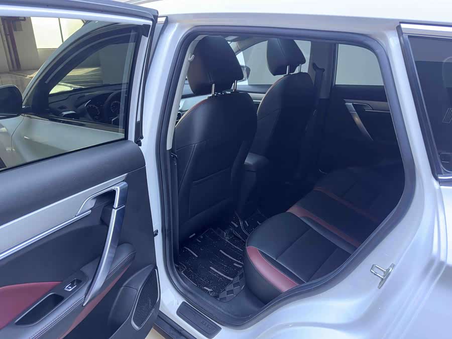 GEELY Coolray 2021 car image #11