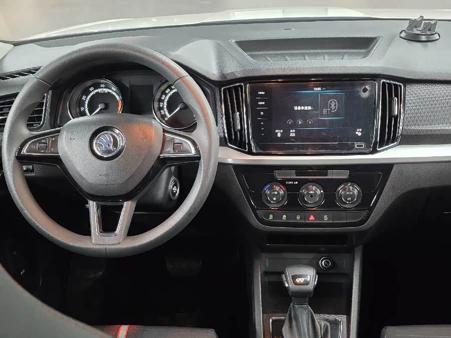 Skoda Kamiq 2019 #11 Skoda Kamiq 2019 car image #11