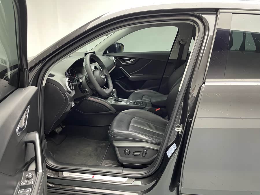 Audi Q2L 2022 imagem de carro #11