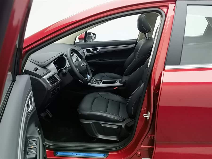 GEELY Emgrand GS 2019 car image #11