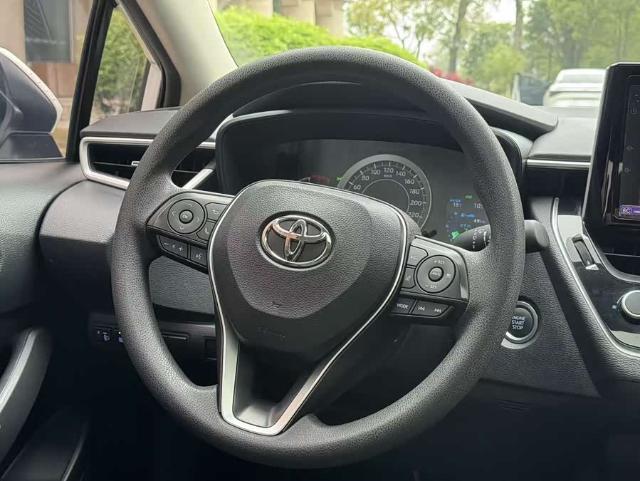 Toyota Corolla 2023 car image #11