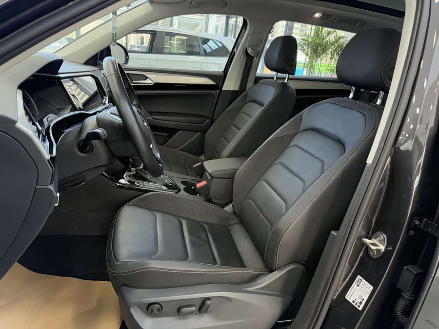 Volkswagen Tayron 2022 car image #11