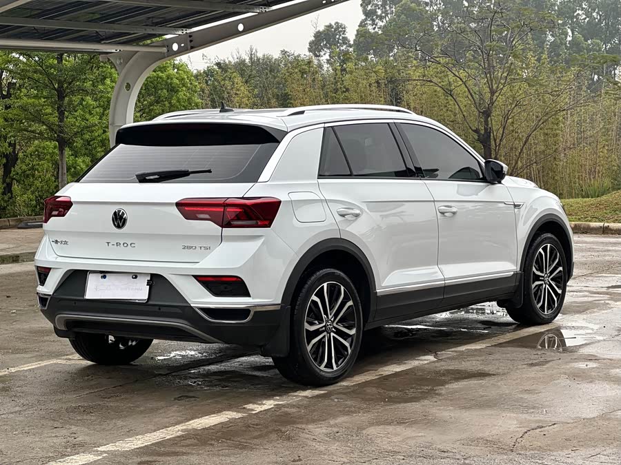 Volkswagen T-Roc 2023 #11 Volkswagen T-Roc 2023 car image #11
