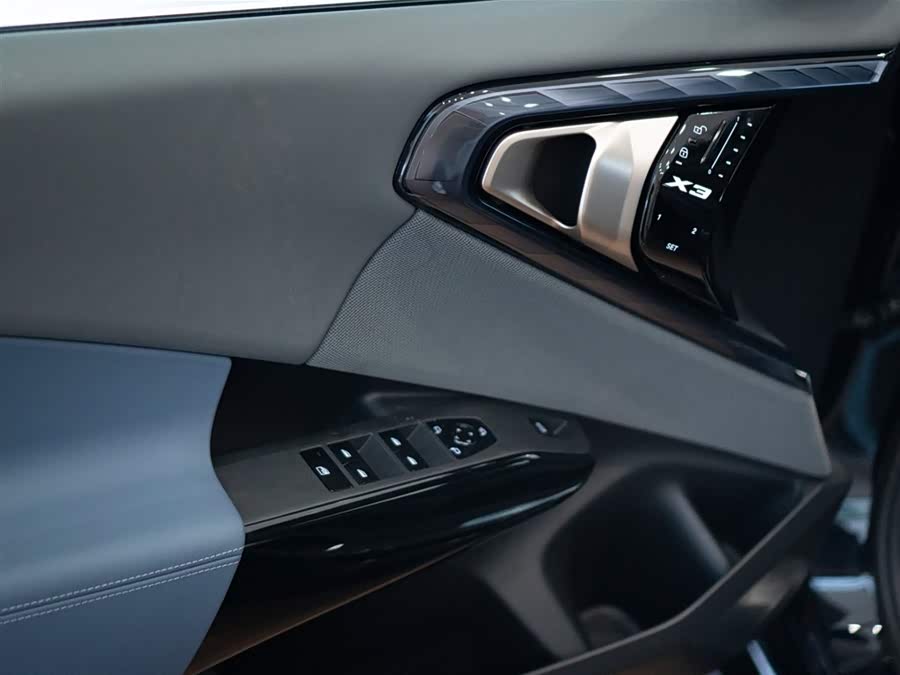 BMW X3 2026 immagine di auto #11