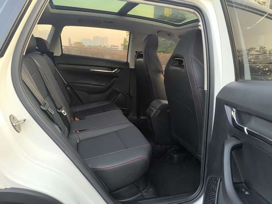 Skoda Kamiq 2022 car image #11