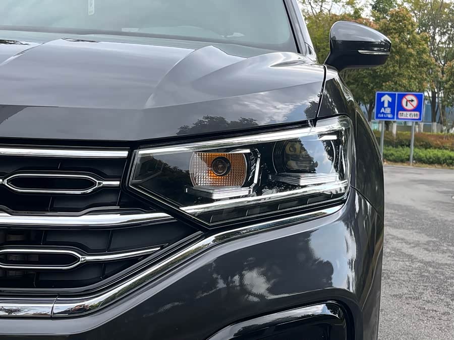 Volkswagen Tayron 2019 car image #11