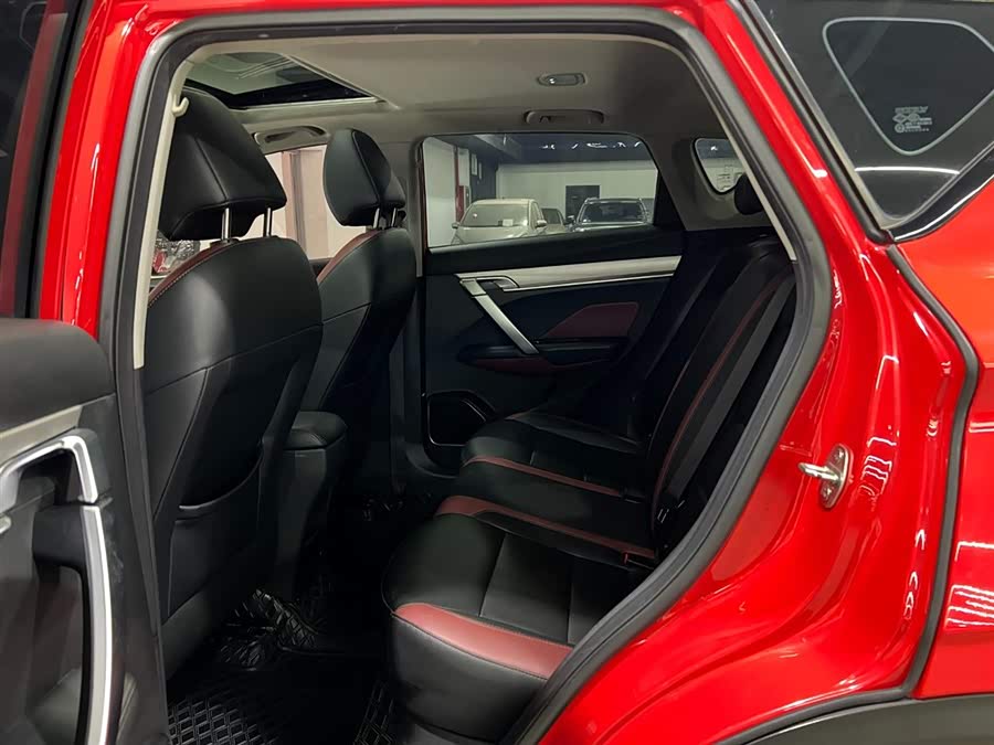 GEELY Coolray 2019 car image #11