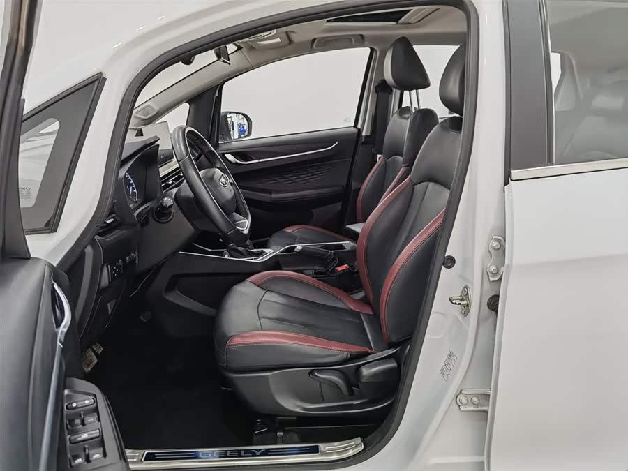 GEELY Vision X3 2022 изображение автомобиля #11