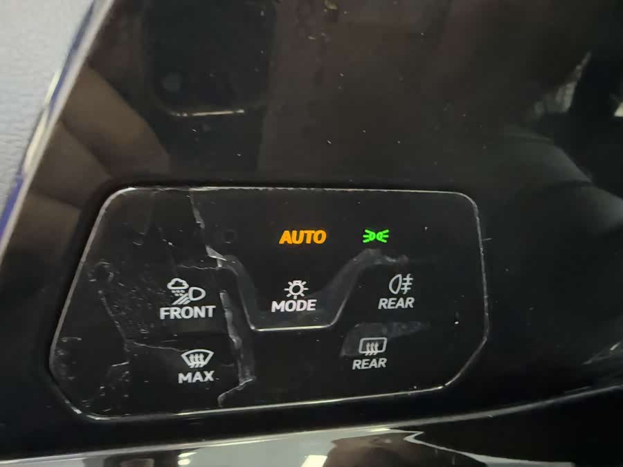 Volkswagen Golf 2022 car image #11
