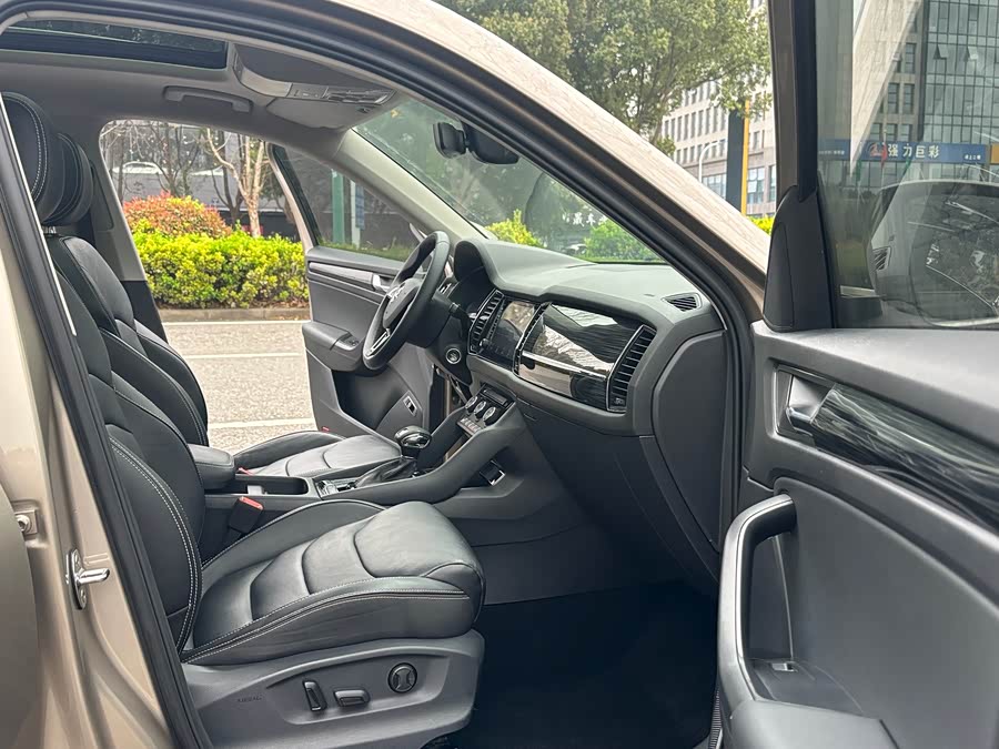 Skoda Kodiaq 2018 изображение автомобиля #11