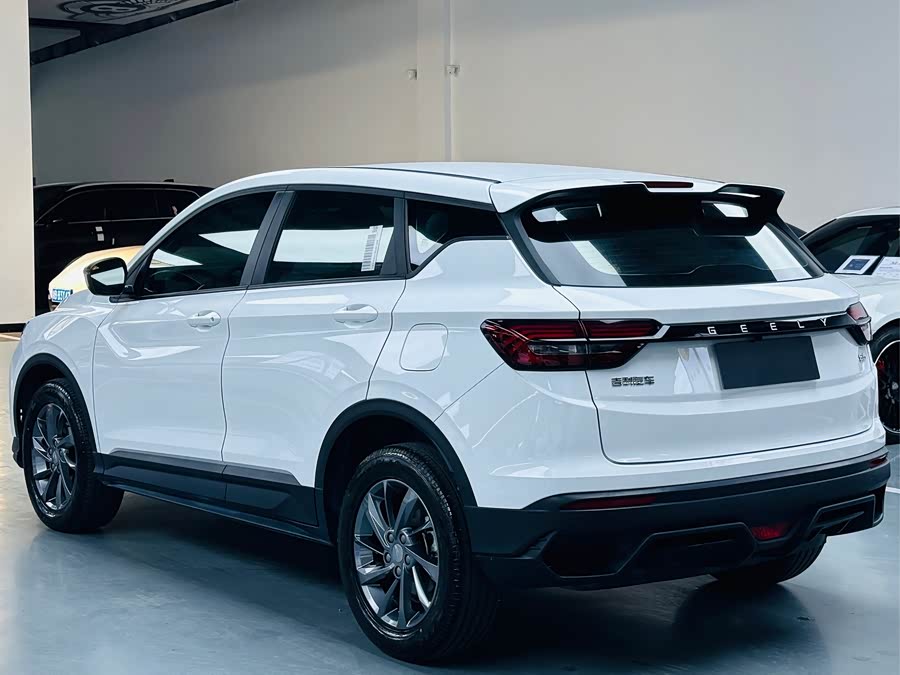 GEELY Coolray 2024 car image #11