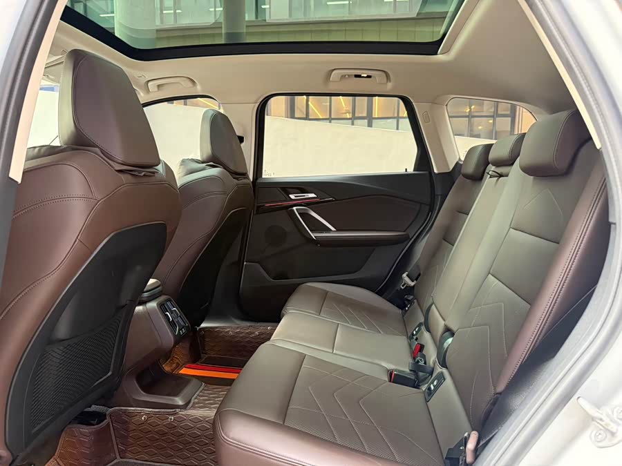 BMW X1 2023 car image #11