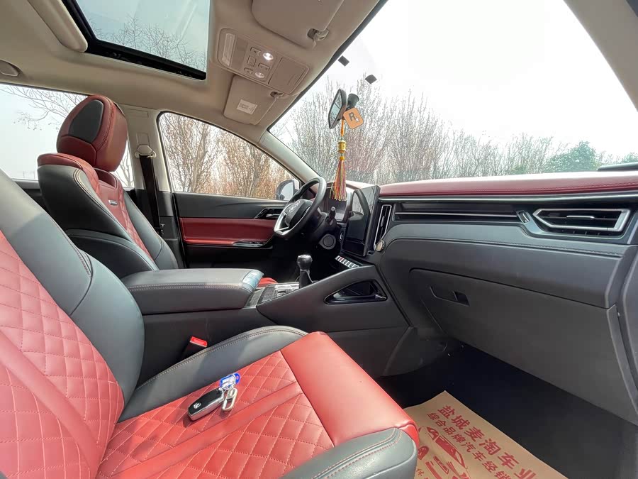 T5 2018 #11 T5 2018 car image #11