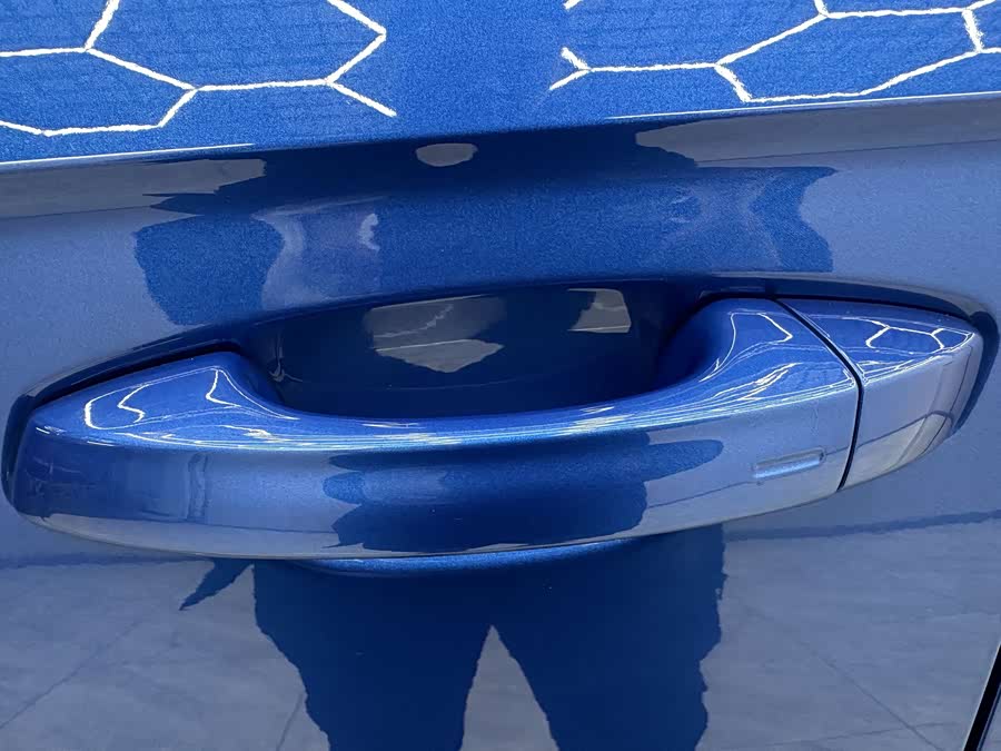 Volkswagen T-Roc 2022 car image #11