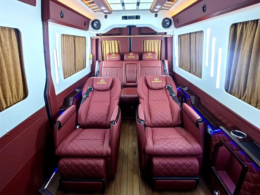 Mercedes-Benz GLE Class 2024 car image #11