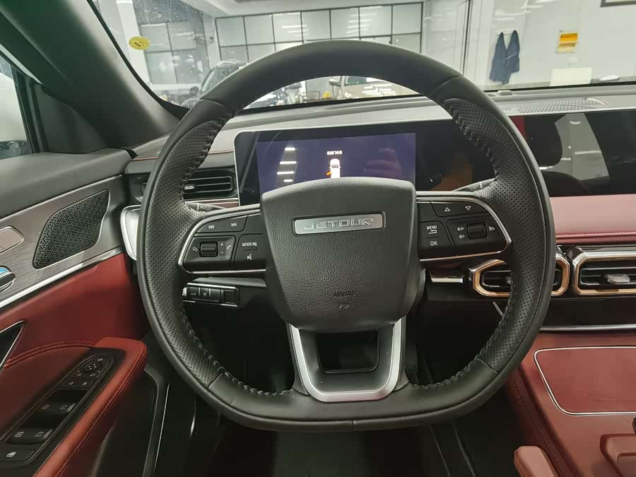 Jetour X70 PLUS 2025 #11 Jetour X70 PLUS 2025 car image #11