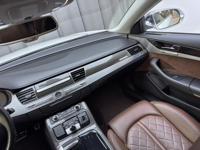 Audi S8 2014 immagine di auto #11
