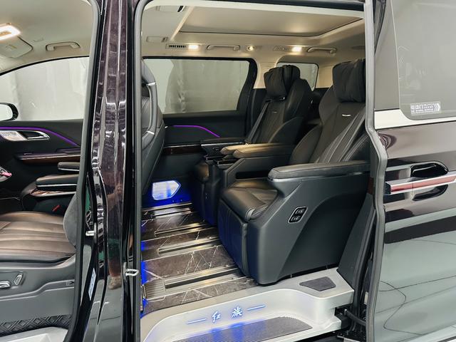 HongQi HQ9 PHEV 2024 immagine di auto #11