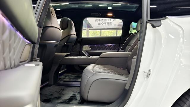 蔚来 蔚来ET9 2024 汽车图片 #11