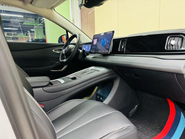 BYD Sea Lion 05 EV 2025 car image #11