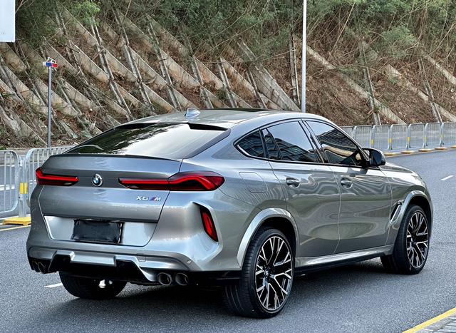 BMW X6 M 2021 #11 BMW X6 M 2021 car image #11