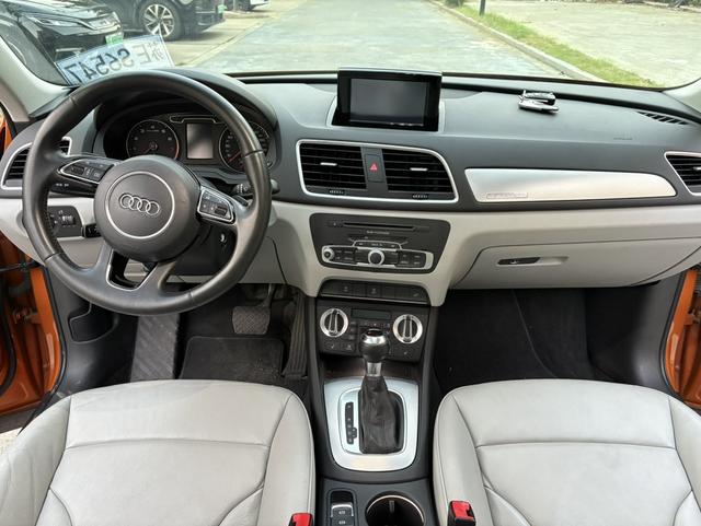 Audi Q3 (Imported) 2012 car image #11