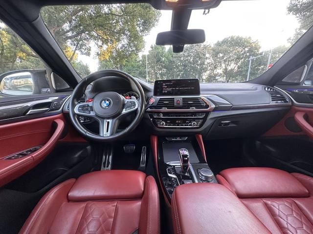 BMW X4 M 2019 car image #11