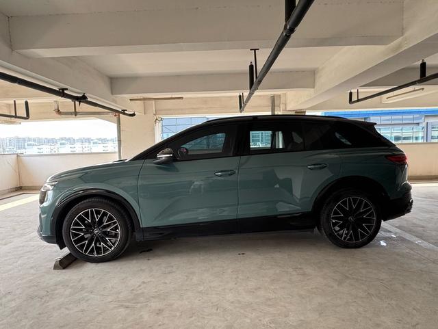 Audi Q5 e-tron 2023 immagine di auto #11