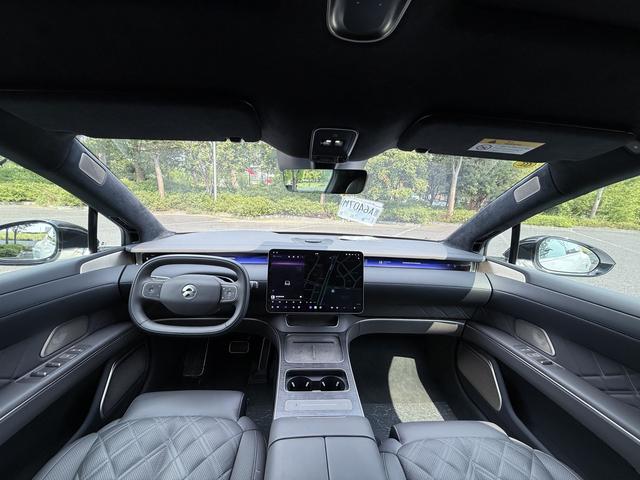 NIO ET9 2024 изображение автомобиля #11