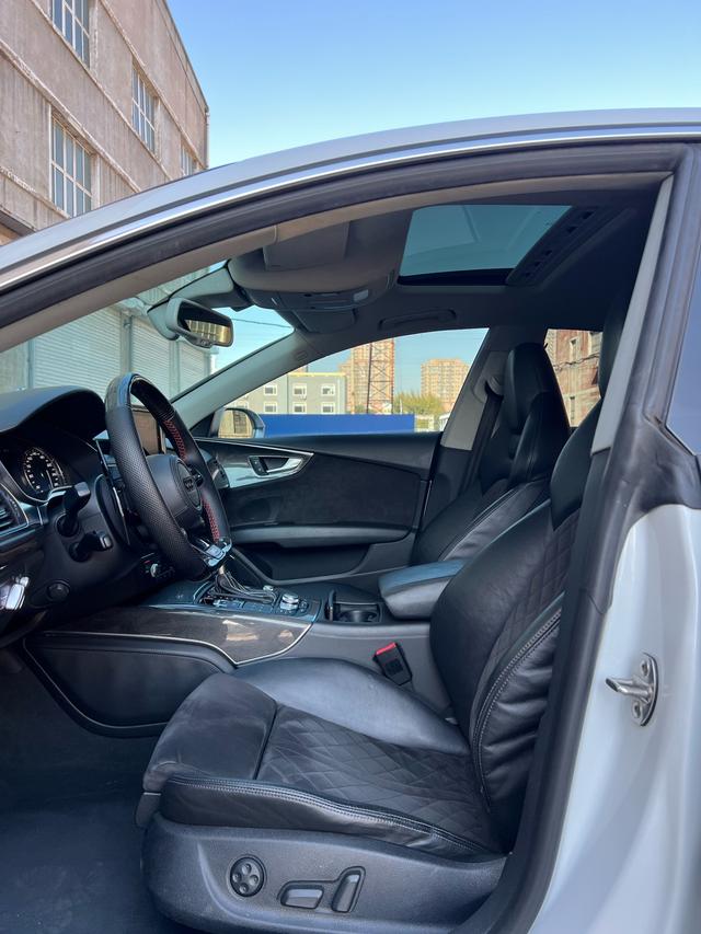 Audi S7 2013 immagine di auto #11