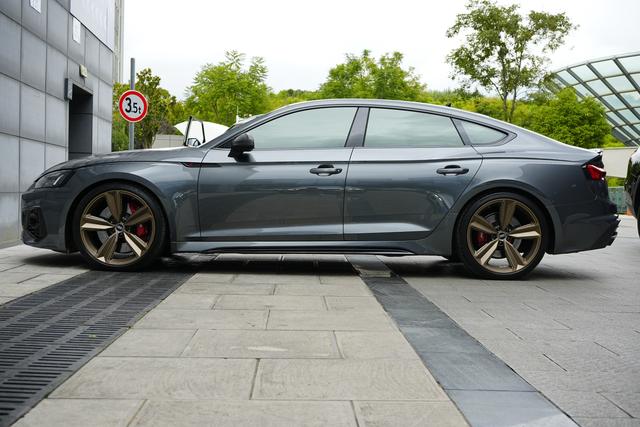 Audi RS 5 2022 #11 Audi RS 5 2022 صورة سيارة #11