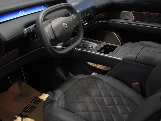 蔚来 蔚来ET9 2025 汽车图片 #11