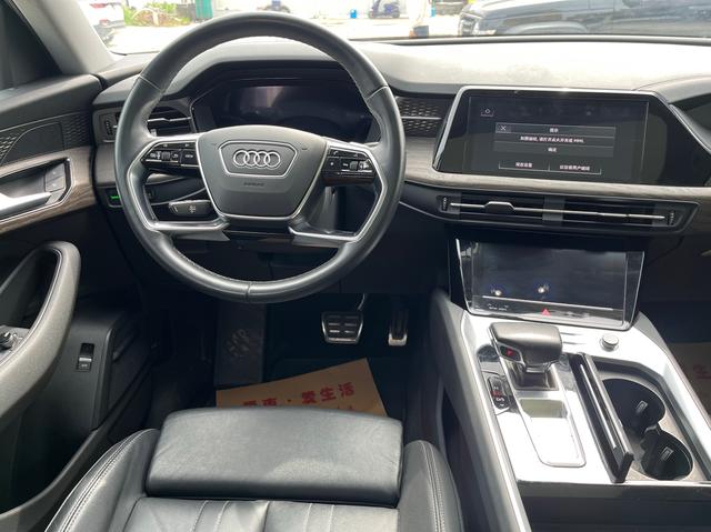 Audi Q6 2023 изображение автомобиля #11