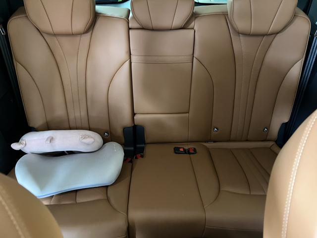 HongQi HQ9 PHEV 2024 #11 HongQi HQ9 PHEV 2024 car image #11