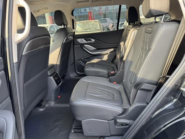 HongQi HS7 PHEV 2024 #11 HongQi HS7 PHEV 2024 car image #11