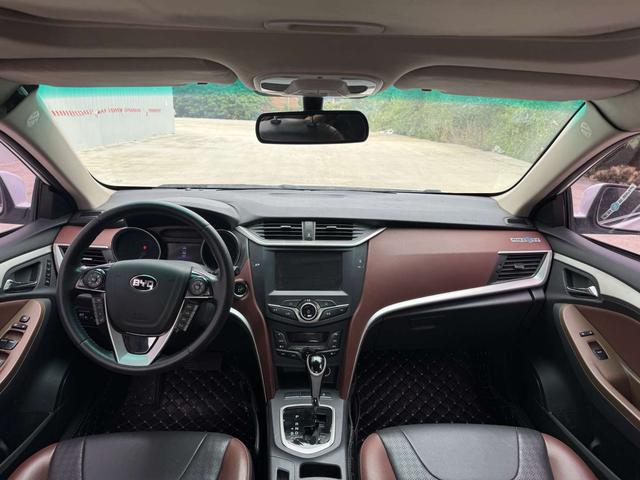 BYD G5 2014 immagine di auto #11