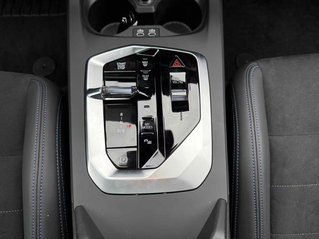 BMW 2 Series 2025 #11 BMW 2 Series 2025 immagine di auto #11