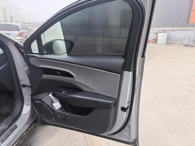 HongQi EH7 2024 car image #11