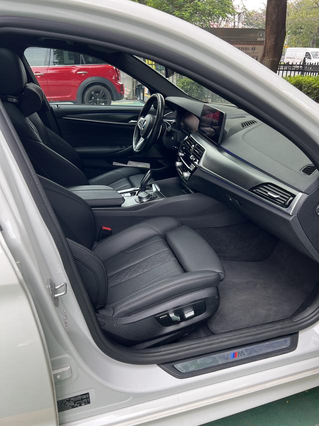 BMW 5 Series (Imported) 2021 imagem de carro #11