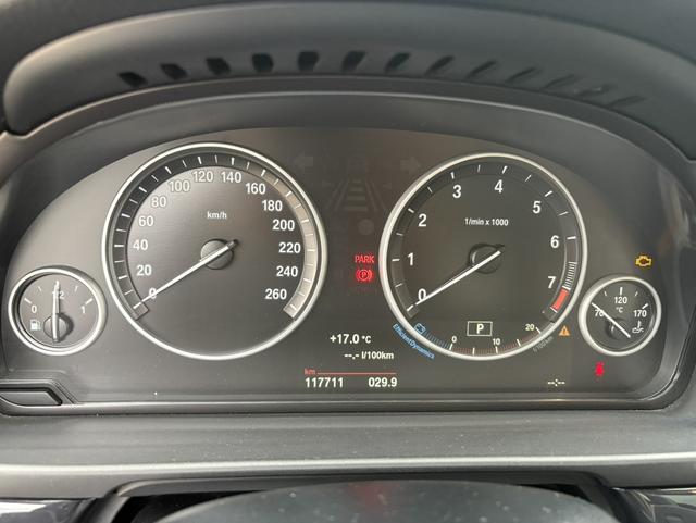 BMW 5 Series (Imported) 2017 car image #11