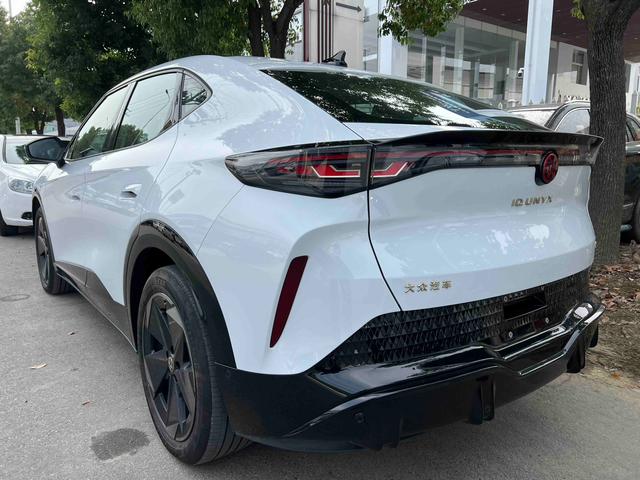 Volkswagen ID.UNYX 06 2024 image de voiture #11