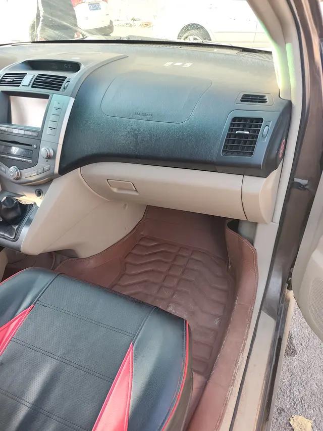 BYD S6 2012 car image #11