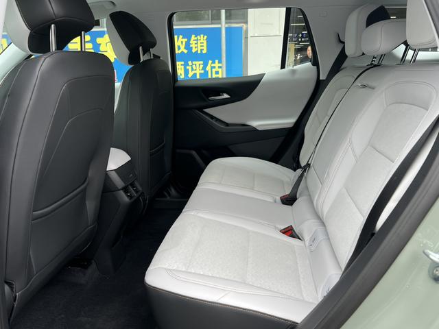 Chevrolet Equinox Plus 2025 imagem de carro #11