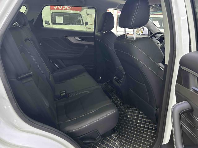 Jetour X70S EV 2023 #11 Jetour X70S EV 2023 car image #11