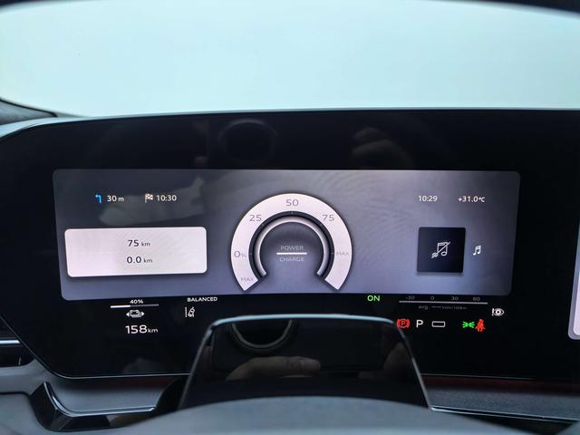 Audi Q6L Sportback e-tron 2025 #11 Audi Q6L Sportback e-tron 2025 car image #11